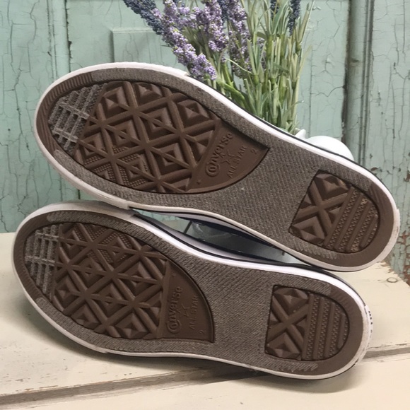 KIDS Converse - Picture 7 of 8